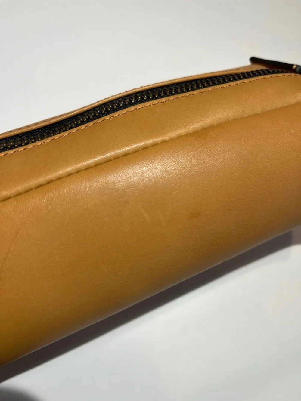 TUMI 40th Anniversary 1975 Leather Collection: Pencil Case / Cord & Tech Pouch